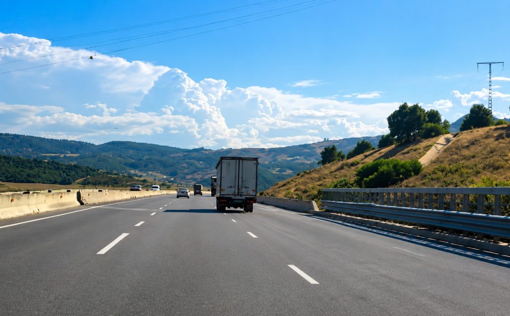 Achèvement des travaux de réparation des joints de chaussée dans plusieurs ouvrages d’art de l’autoroute A2 – Wilaya de Skikda.