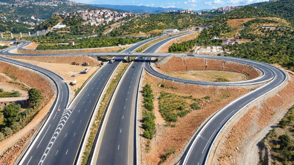 Pénétrante de Béjaïa : mise en service de l’échangeur de Sidi Aïch.