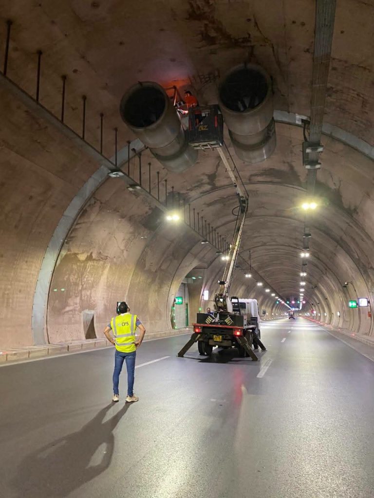 Pénétrante d’Oran : maintenance des Jet Fan au niveau du tunnel et de la tranchée couverte en direction du port